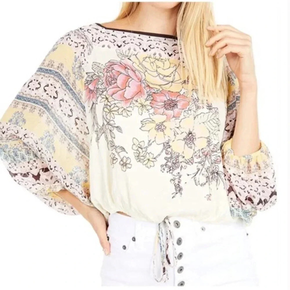 Free People Tops - Free People Blue Nile Printed Top in Ivory Combo